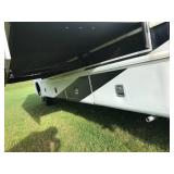 2005 Damon Challenger 33ft Motorhome