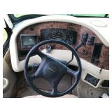 2005 Damon Challenger 33ft Motorhome