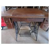 Antique Singer Treadle Sew Machine