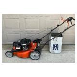 Husqvarna Self-Propelled Lawn Mower with Bag HU800HW