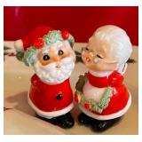 Holiday Entertaining Lot with Miniature Napcoware Santa and Mrs. Claus