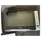 Audiovox 9" Twin DVD Player PVS72901 with Carrying Bag