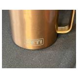 Crockpot / Yeti Mug / Crofton Scilicone Round Pan