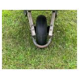Green Metal Wheelbarrow with Single Pneumatic Tire