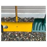 Lot of 5 Assorted Snow Shovels