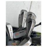 Spalding Golf Club Set with Bag and Accessories