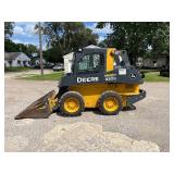 John Deere 320G Skid Steer