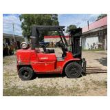 Nissan 7000 lb LP Forklift