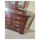 Georgian Pennsylvania House Bedroom Cherry Eight Drawer Tri-Mirror Dresser