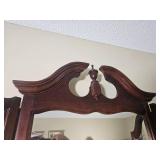 Georgian Pennsylvania House Bedroom Cherry Eight Drawer Tri-Mirror Dresser