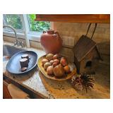 Primitive Home Décor Staging Items