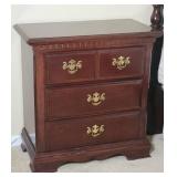 Elegant Mahogany 3-Drawer Nightstand - B