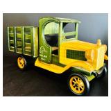 Wooden Dicks Truck Trailer Est 1937 No. 1 Ducks Unlimited