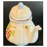 Lovely Vintage Teapot and  Tea Cups by Villeroy & Boch 1978 Cottage Made in Germany