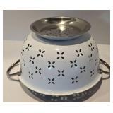 Pretty Kitchenware Options