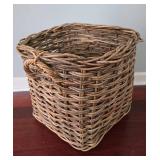 Outstanding Faux Foliage/Berry & Basket Collection