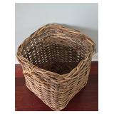 Outstanding Faux Foliage/Berry & Basket Collection