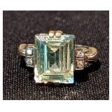Vintage 10k Art Deco Green Stone Ring