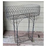 Pretty Metal Plant Stand