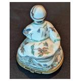 Vintage French Chantilly Bonbonniere Trinket Box