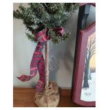 Assorted Holiday Decor