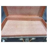 Vintage Storage Trunk/Footlocker