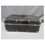 Vintage Storage Trunk/Footlocker