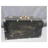 Vintage Storage Trunk/Footlocker