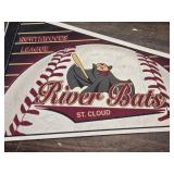 St. Cloud River Bats of the Northwoods League with Autographs