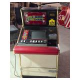 Vintage Triple Bonus Poker with 15 Tokens - Turns on but the screen doesn