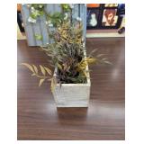 2 Faux Green Decor Wall & Table