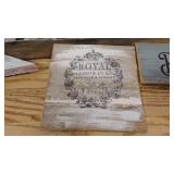 Medium Wicker Basket with 7 Hand Crafted Wall Decor