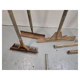 vintage thatching rakes, floor squeegees, vintage auger style post hole digger (7 items)