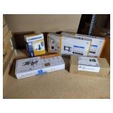 (4) TV Wall Mounts, (1) Loudspeaker wall mount