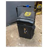Dewalt 15-gallon Rolling Contractor Chest DWST33090