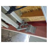 Werner 24 foot Extension Ladder 300 LB capacity