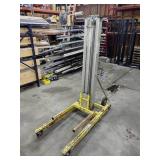 Sumner 715 Manual Lift 750 LB Capacity 15 foot reach