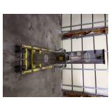 Sumner 715 Manual Lift 750 LB Capacity 15 foot reach