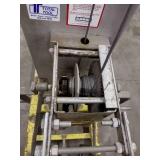 Sumner 715 Manual Lift 750 LB Capacity 15 foot reach