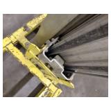 Sumner 715 Manual Lift 750 LB Capacity 15 foot reach