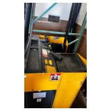 2006 Hyster Electric Lift Truck, Batteries new in 2020 only about 50 hours, Model N40FR with side shifter and forks. Sunlight battery. S/N138H03732S