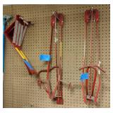 (3 pair) side rail ladder jacks.