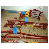 (3 pair) side rail ladder jacks.