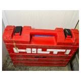 Hilti TE5  hammer drill. Powers Up