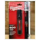 Milwaukee REDLITHIUM USB 800L Compact Flashlight