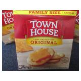 3- 20.7 oz Town House Original Crac...