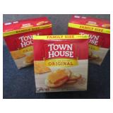 3- 20.7 oz Town House Original Crac...