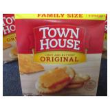 3- 20.7 oz Town House Original Crac...