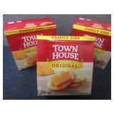 3- 20.7 oz Town House Original Crac...