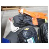 Assorted Knee Pads & Gloves...